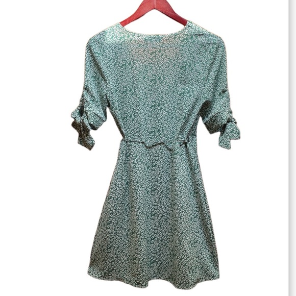 Rihoas Dress Wrap style NWT / size small - Picture 4 of 17